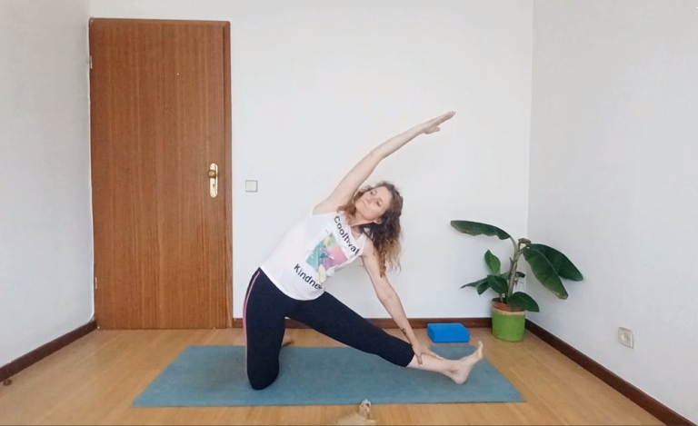 Leveza é uma prática de yoga restaurativo